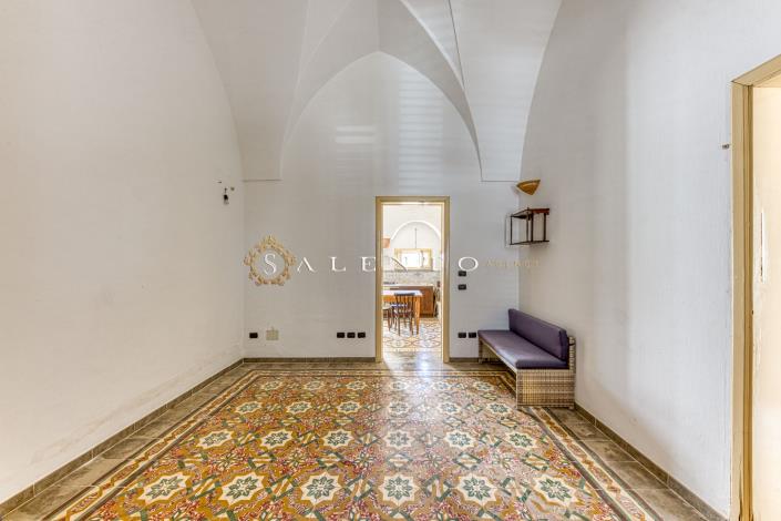 Image No.9-2 Bed House for sale