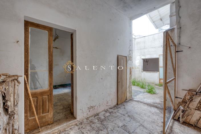Image No.21-Maison de 4 chambres à vendre à Miggiano