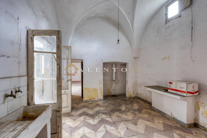 Image No.8-Maison de 4 chambres à vendre à Miggiano