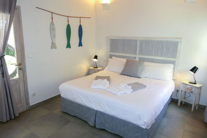 Image No.89-9 Bed Villa / Detached for sale