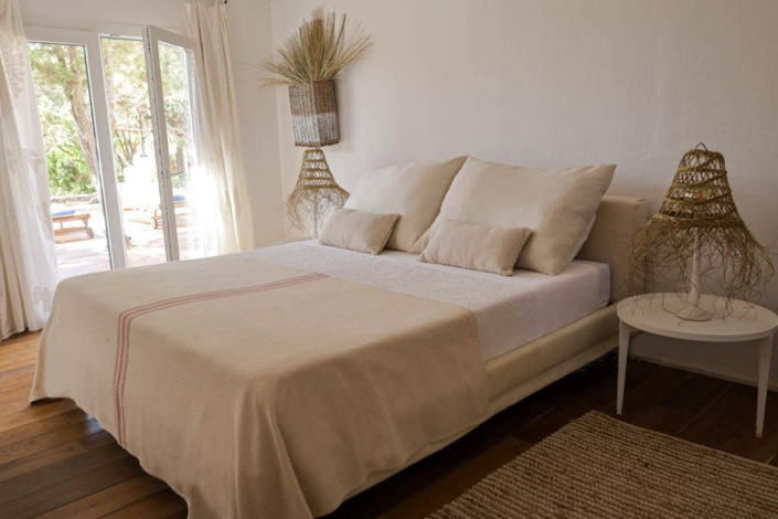 Image No.9-6 Bed Villa for sale