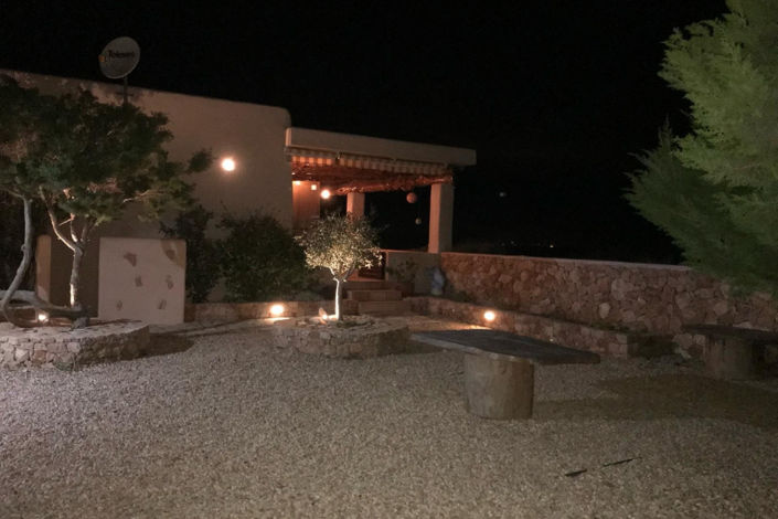 Image No.41-2 Bed Villa for sale