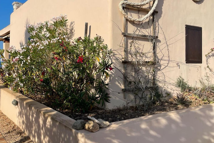 Image No.5-2 Bed Villa for sale