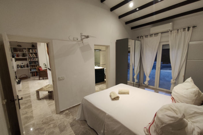 Image No.26-5 Bed Villa for sale