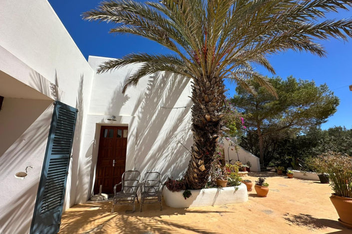 Image No.10-5 Bed Villa for sale