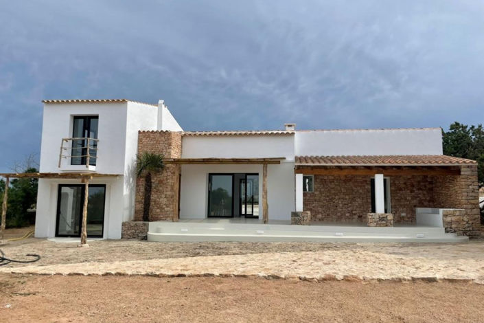 Image No.2-5 Bed Villa for sale