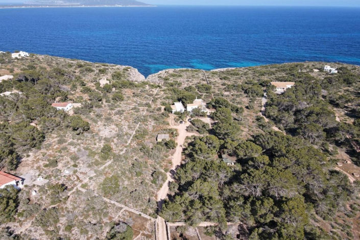 Image No.3-4 Bed Villa for sale