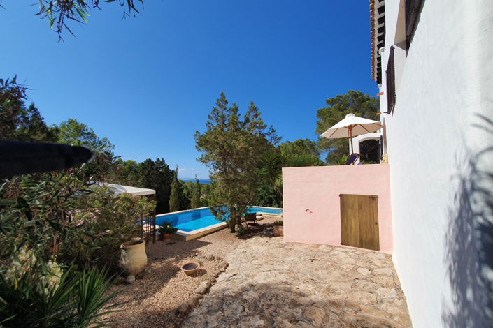 Image No.19-2 Bed Villa for sale