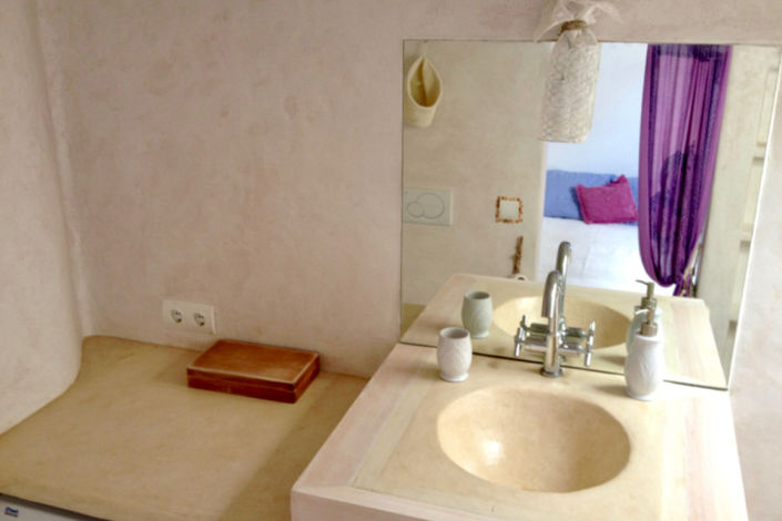 Image No.21-2 Bed Apartment for sale