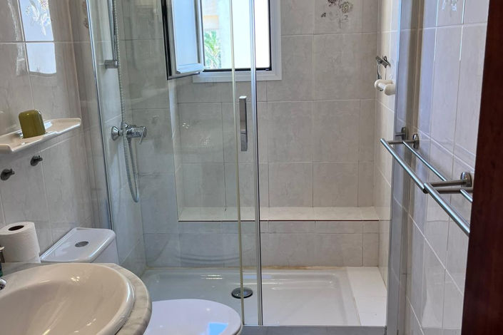 Image No.12-2 Bed Apartment for sale