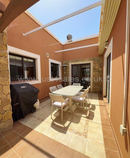 Image No.21-Villa de 4 chambres à vendre à Caleta De Fuste