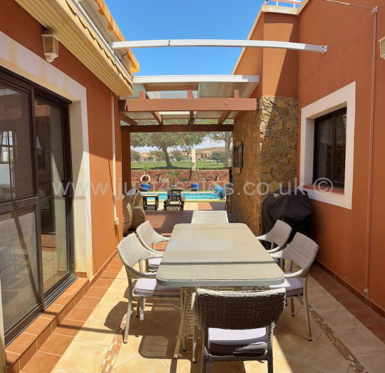 Image No.20-Villa de 4 chambres à vendre à Caleta De Fuste