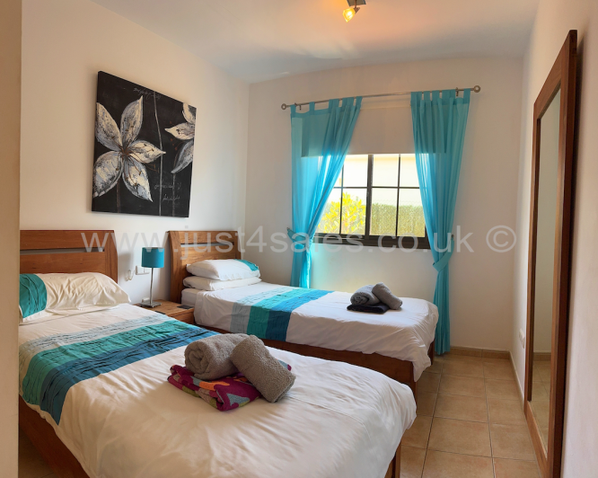 Image No.33-Villa de 4 chambres à vendre à Caleta De Fuste