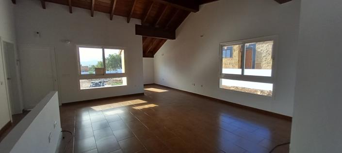 Image No.5-Villa de 3 chambres à vendre à Triquivijate