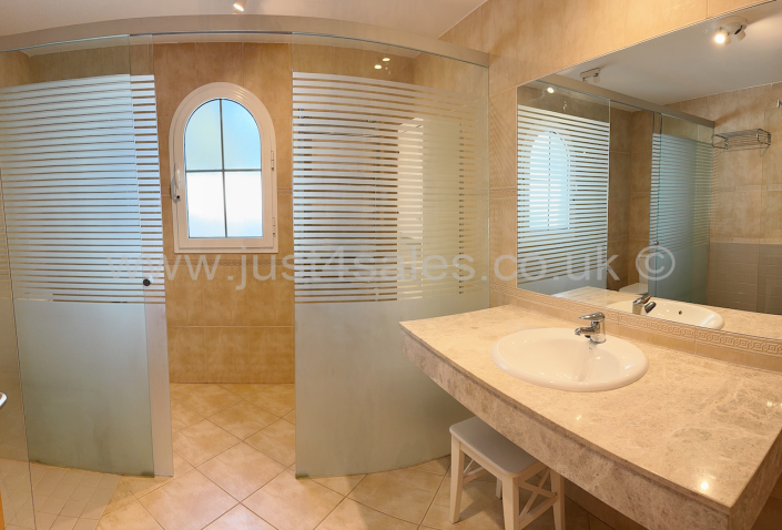 Image No.32-Villa de 3 chambres à vendre à Caleta De Fuste