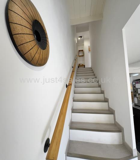 Image No.9-1 Bed Duplex for sale