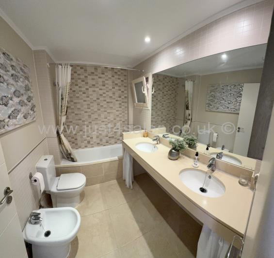 Image No.24-1 Bed Apartment for sale