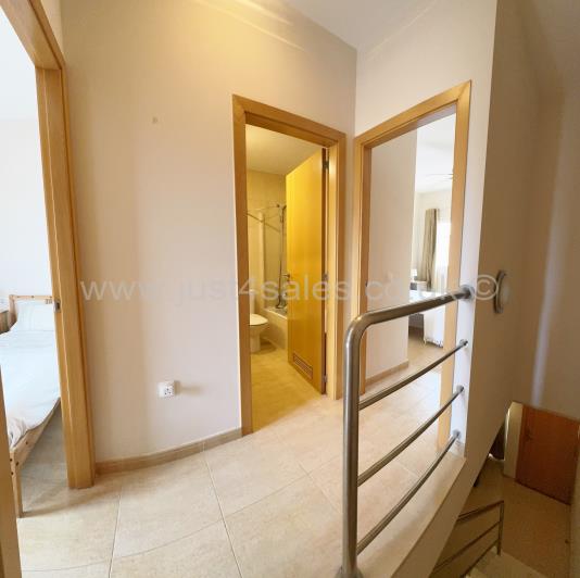 Image No.14-3 Bed Townhouse for sale