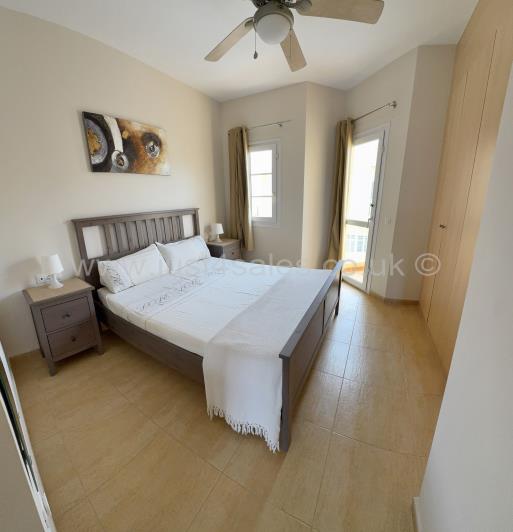 Image No.15-3 Bed Townhouse for sale