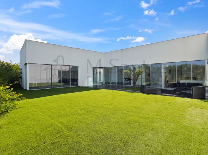 Image No.4-4 Bed House for sale