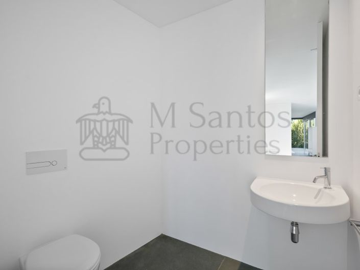 Image No.35-4 Bed House for sale