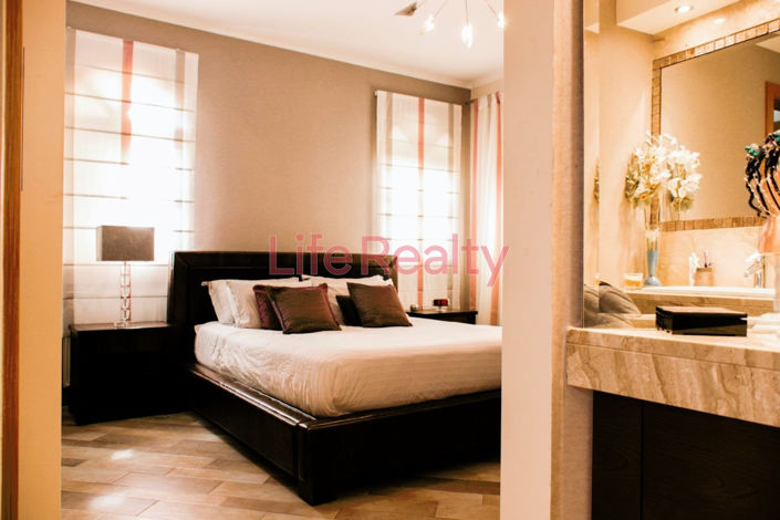 Image No.10-5 Bed House for sale