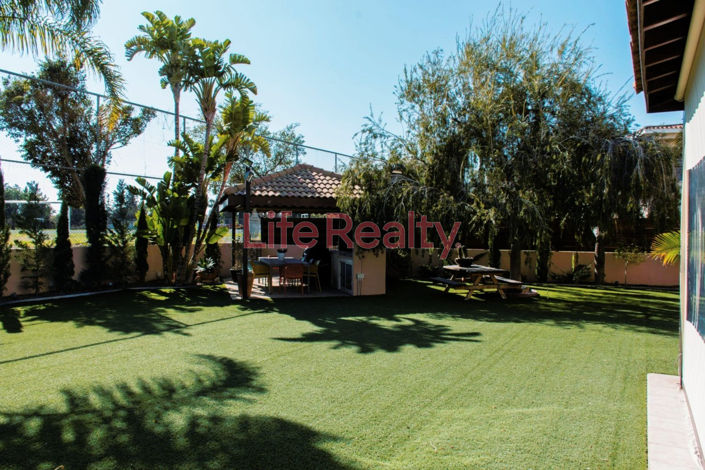 Image No.21-5 Bed House for sale