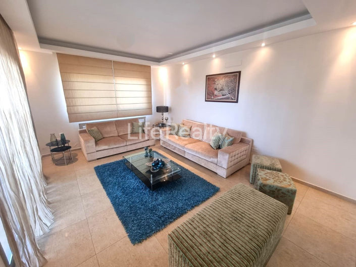 Image No.5-4 Bed House for sale