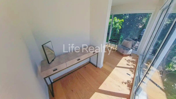 Image No.6-Maison de 5 chambres à vendre à Parekklisia