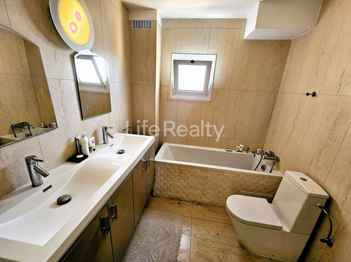 Image No.14-3 Bed Apartment for sale