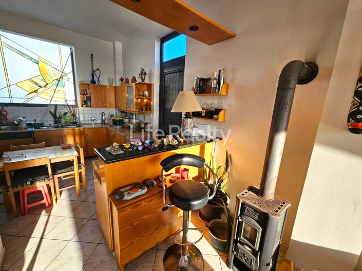 Image No.14-6 Bed House for sale