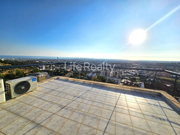 Image No.28-6 Bed House for sale