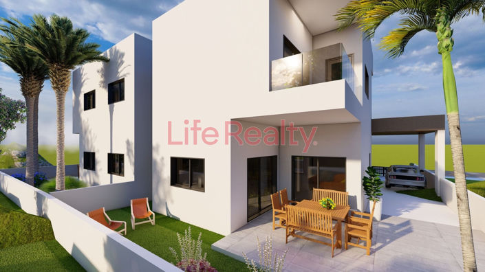 Image No.7-4 Bed House for sale