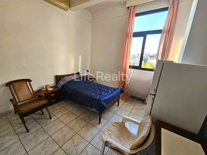 Image No.21-6 Bed Property for sale