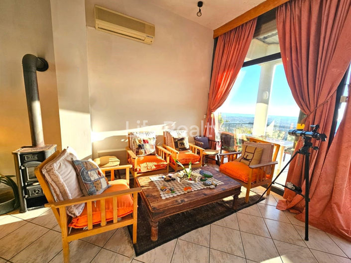 Image No.4-6 Bed Property for sale