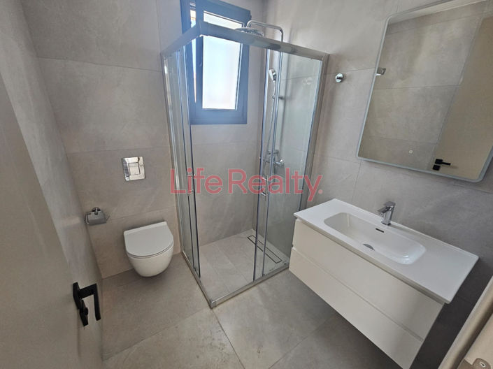 Image No.9-3 Bed Apartment for sale