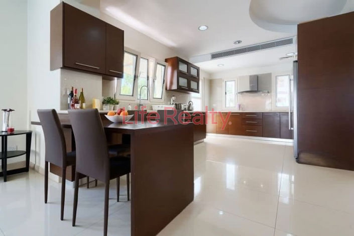 Image No.27-Maison de 6 chambres à vendre à Universal