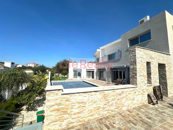 Image No.12-Maison de 5 chambres à vendre à Psematismenos