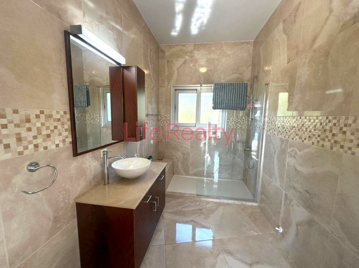 Image No.9-Maison de 5 chambres à vendre à Psematismenos