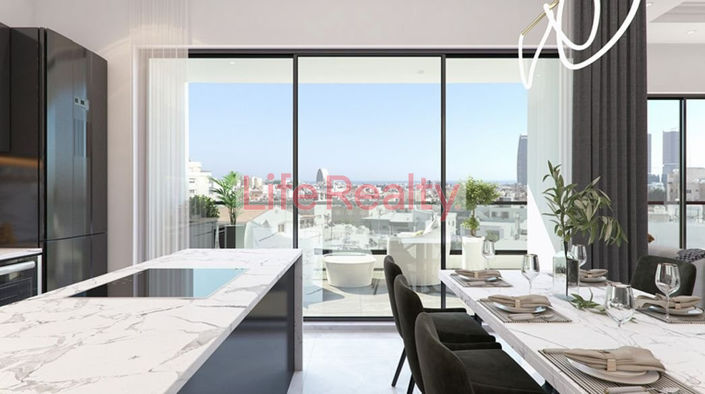 Image No.12-10 Bed Property for sale