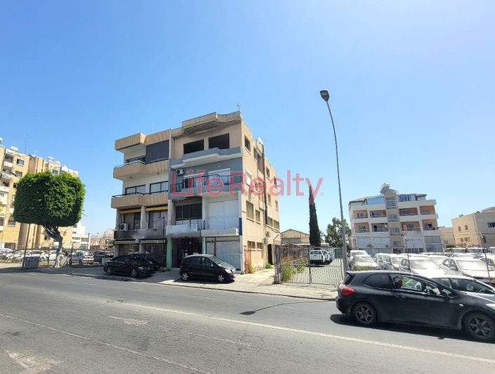 Image No.5-Commercial à vendre à Omonia