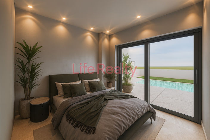 Image No.10-3 Bed House for sale