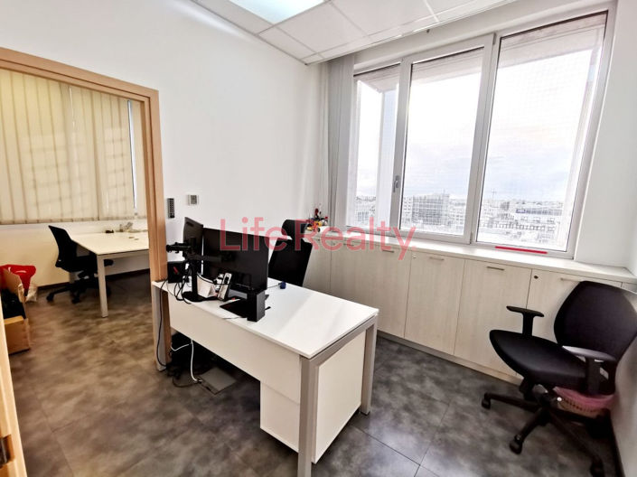 Image No.5-Commercial à vendre à Limassol