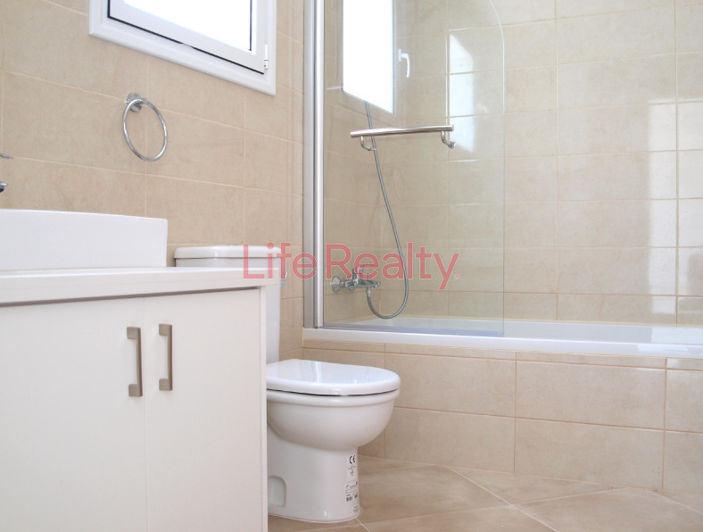 Image No.8-Maison de 2 chambres à vendre à Konia