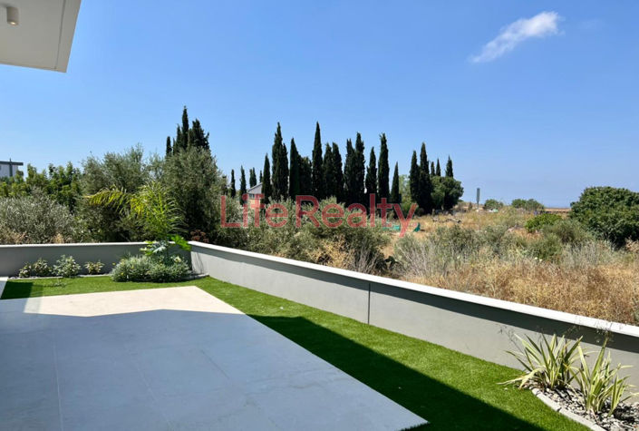 Image No.20-3 Bed House for sale