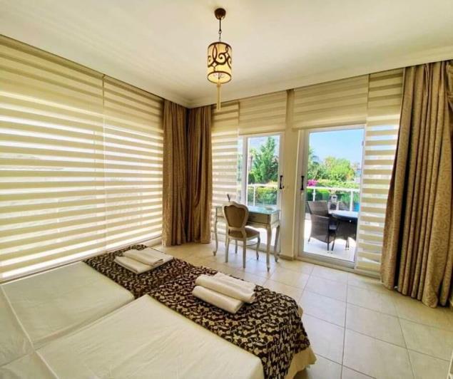 Image No.12-4 Bed Villa for sale