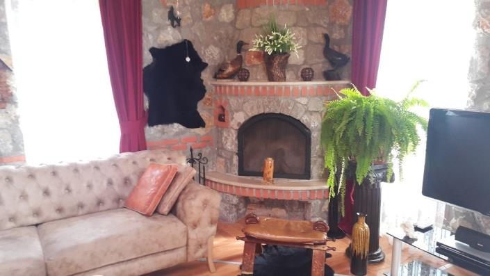 Image No.10-4 Bed Villa for sale