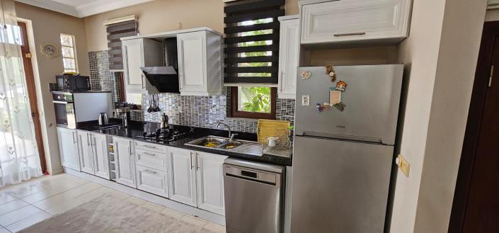 Image No.6-3 Bed Villa for sale