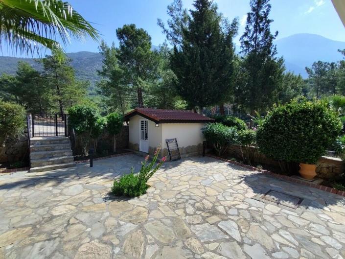 Image No.11-2 Bed Semi-Detached for sale