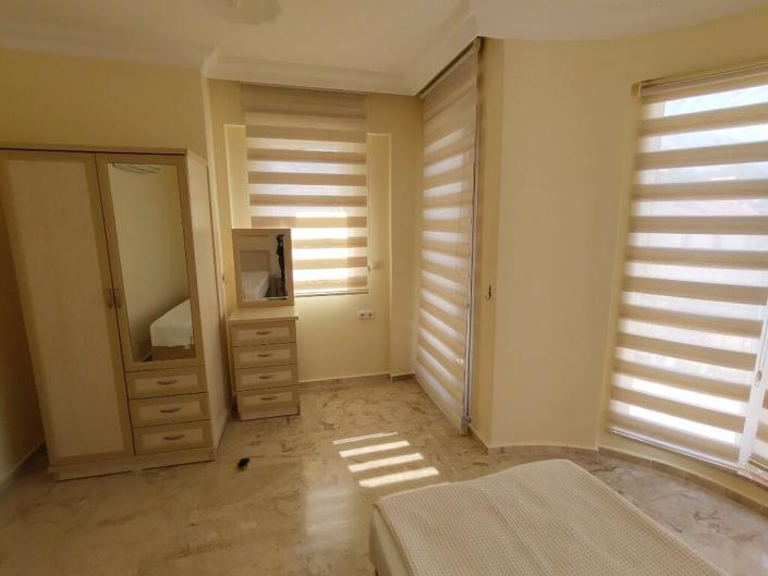 Image No.20-2 Bed Semi-Detached for sale